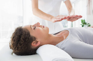 Reiki Training courses. Reiki treatment